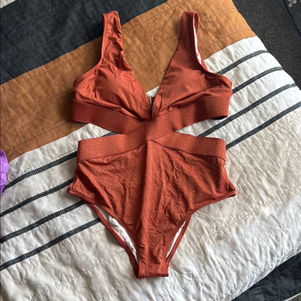 Cupshe Cutout Metallic Rust One Piece Swimsuit